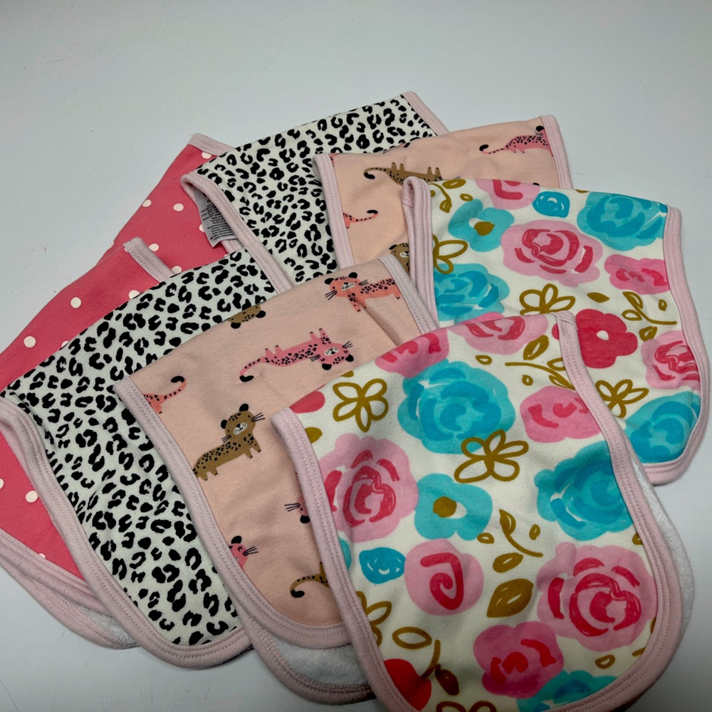 8 Gerber Brand Burp Clothes